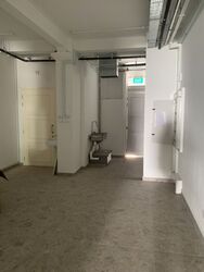 Rowell Road (D8), Retail #563772721